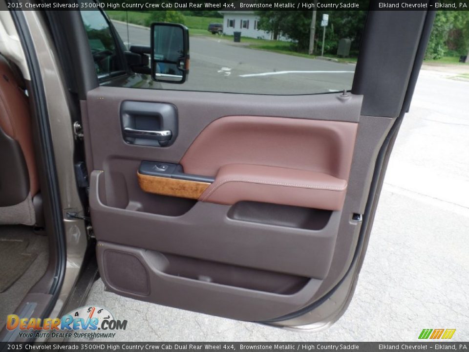 2015 Chevrolet Silverado 3500HD High Country Crew Cab Dual Rear Wheel 4x4 Brownstone Metallic / High Country Saddle Photo #30