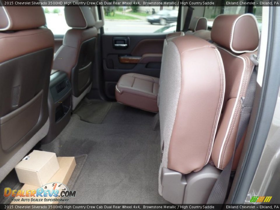 2015 Chevrolet Silverado 3500HD High Country Crew Cab Dual Rear Wheel 4x4 Brownstone Metallic / High Country Saddle Photo #36