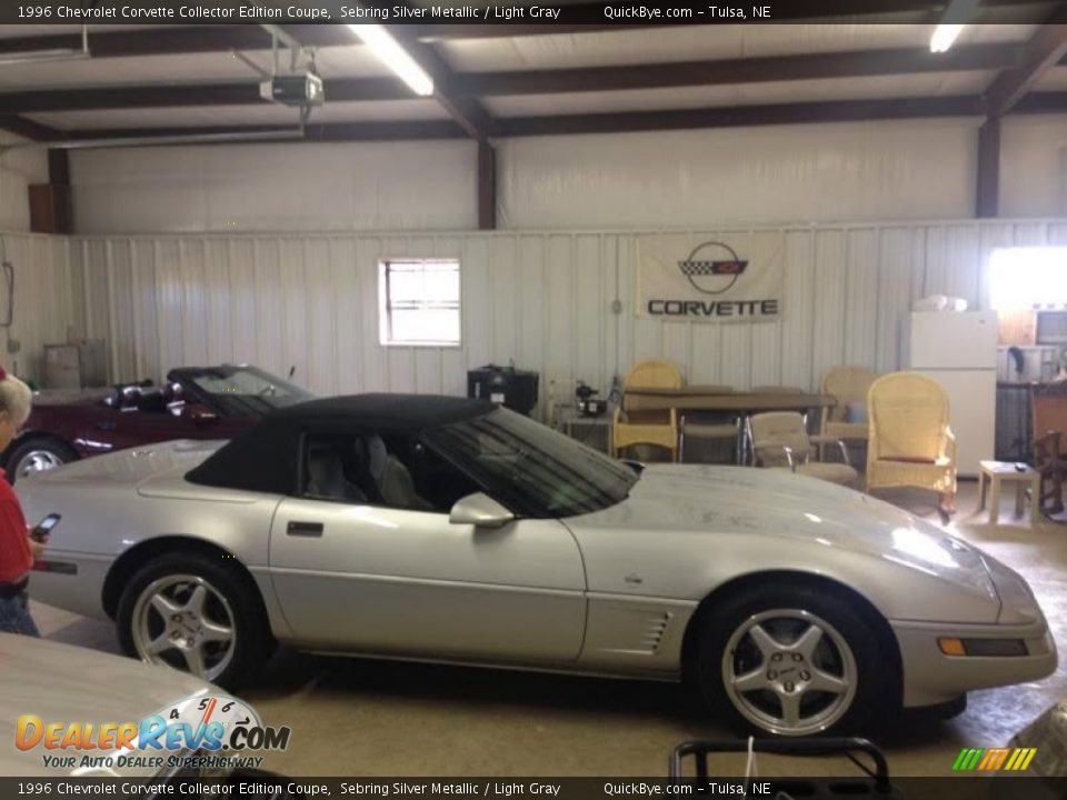 1996 Chevrolet Corvette Collector Edition Coupe Sebring Silver Metallic / Light Gray Photo #3