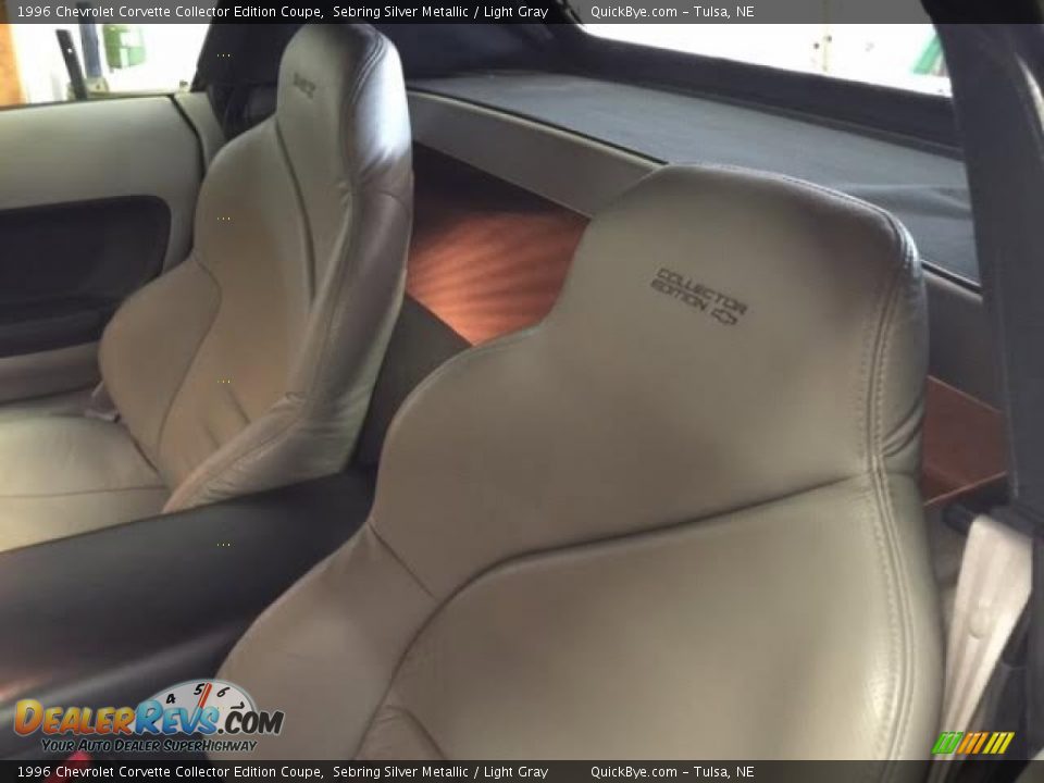 Light Gray Interior - 1996 Chevrolet Corvette Collector Edition Coupe Photo #8
