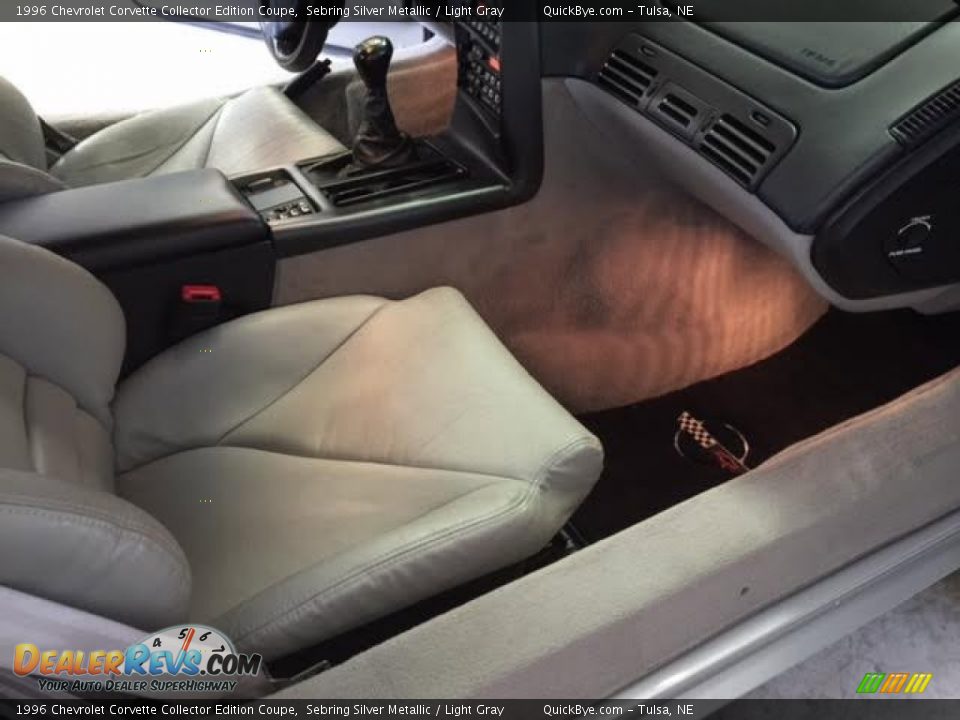 Light Gray Interior - 1996 Chevrolet Corvette Collector Edition Coupe Photo #13