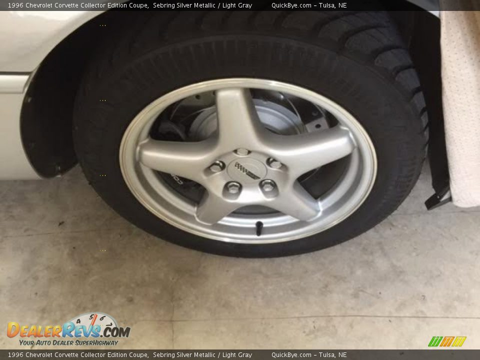 1996 Chevrolet Corvette Collector Edition Coupe Sebring Silver Metallic / Light Gray Photo #18