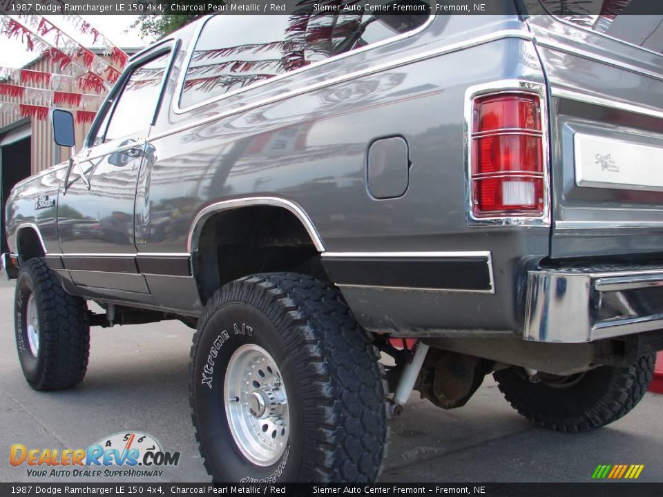 1987 Dodge Ramcharger LE 150 4x4 Charcoal Pearl Metallic / Red Photo #8