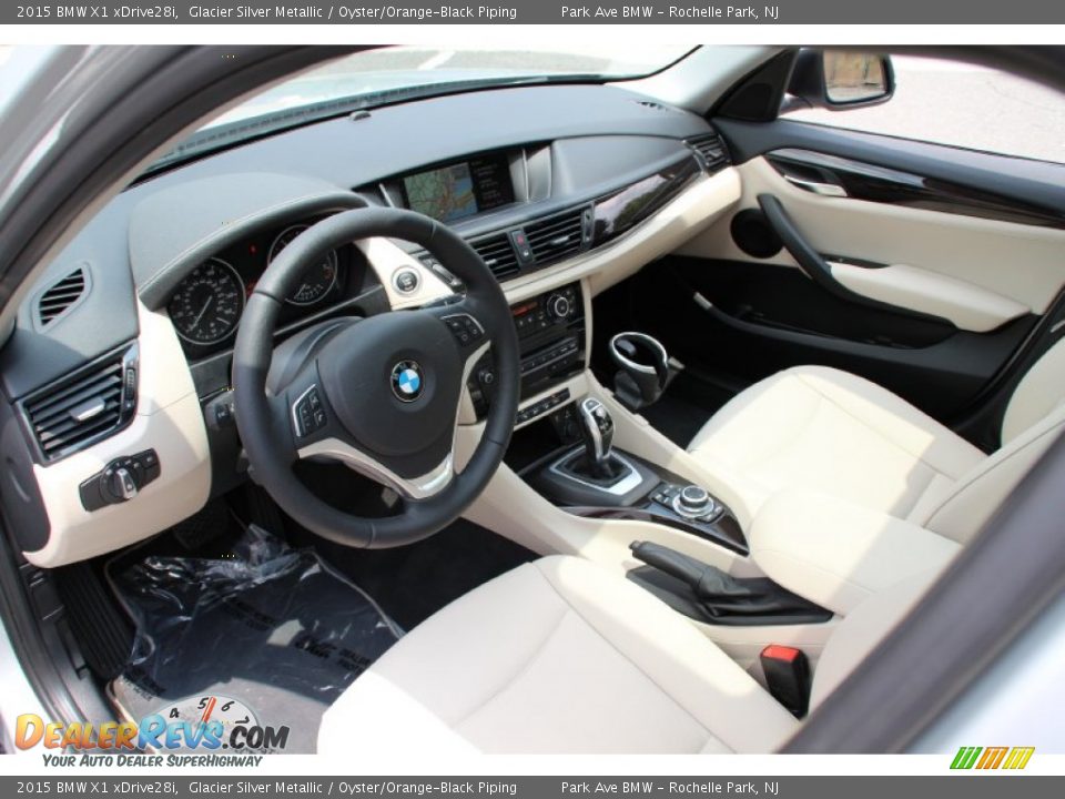 2015 BMW X1 xDrive28i Glacier Silver Metallic / Oyster/Orange-Black Piping Photo #10