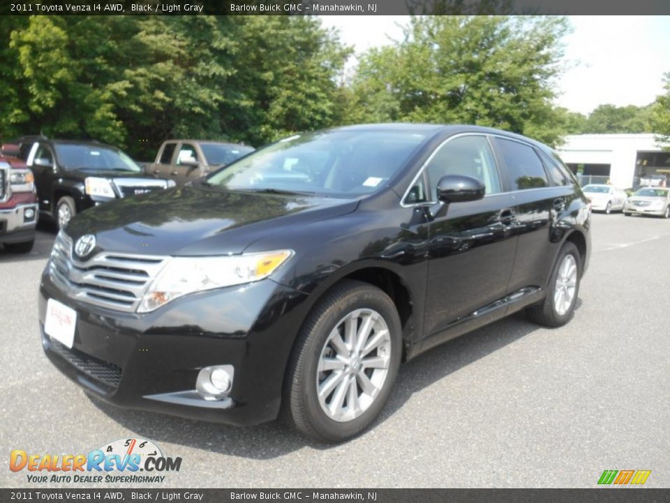 Front 3/4 View of 2011 Toyota Venza I4 AWD Photo #7
