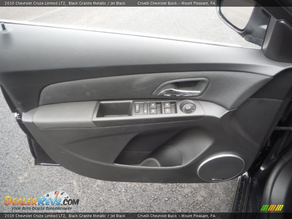 Door Panel of 2016 Chevrolet Cruze Limited LTZ Photo #11
