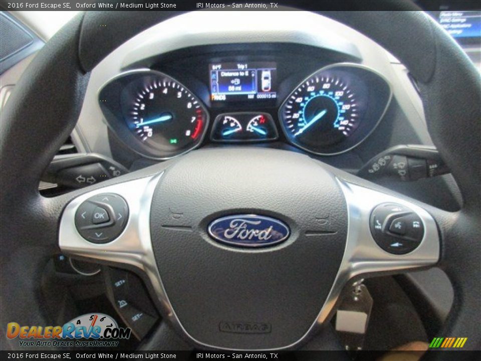 2016 Ford Escape SE Oxford White / Medium Light Stone Photo #20