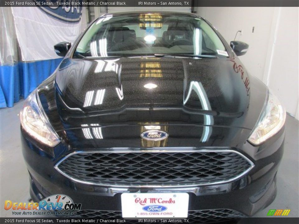 2015 Ford Focus SE Sedan Tuxedo Black Metallic / Charcoal Black Photo #2