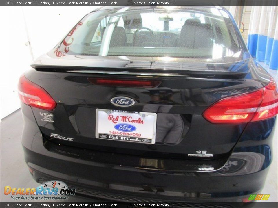 2015 Ford Focus SE Sedan Tuxedo Black Metallic / Charcoal Black Photo #5