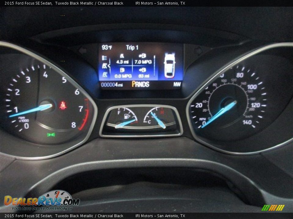 2015 Ford Focus SE Sedan Tuxedo Black Metallic / Charcoal Black Photo #17