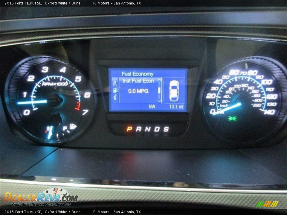 2015 Ford Taurus SE Oxford White / Dune Photo #18