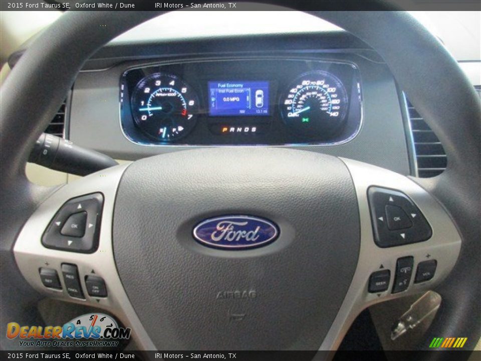 2015 Ford Taurus SE Oxford White / Dune Photo #19