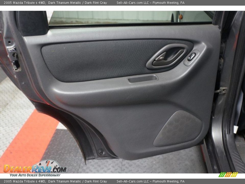 2005 Mazda Tribute s 4WD Dark Titanium Metallic / Dark Flint Gray Photo #15