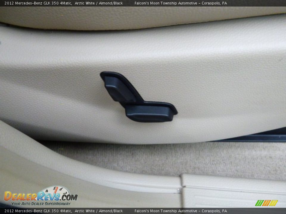 2012 Mercedes-Benz GLK 350 4Matic Arctic White / Almond/Black Photo #13