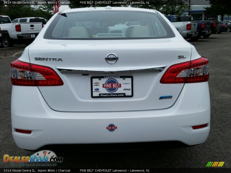 2014 Nissan Sentra SL Aspen White / Charcoal Photo #10
