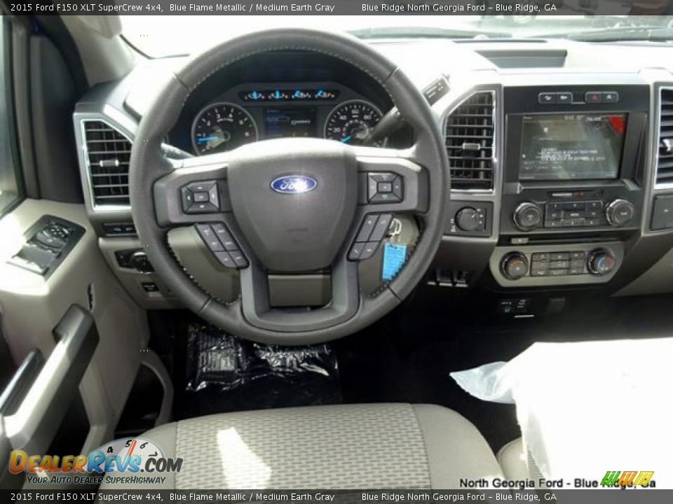 2015 Ford F150 XLT SuperCrew 4x4 Blue Flame Metallic / Medium Earth Gray Photo #16