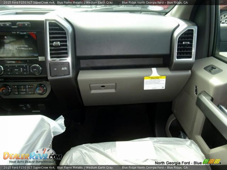2015 Ford F150 XLT SuperCrew 4x4 Blue Flame Metallic / Medium Earth Gray Photo #18