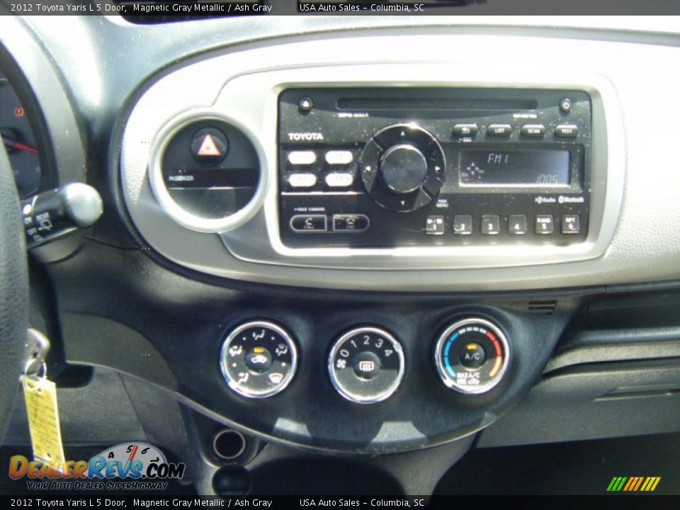 2012 Toyota Yaris L 5 Door Magnetic Gray Metallic / Ash Gray Photo #7