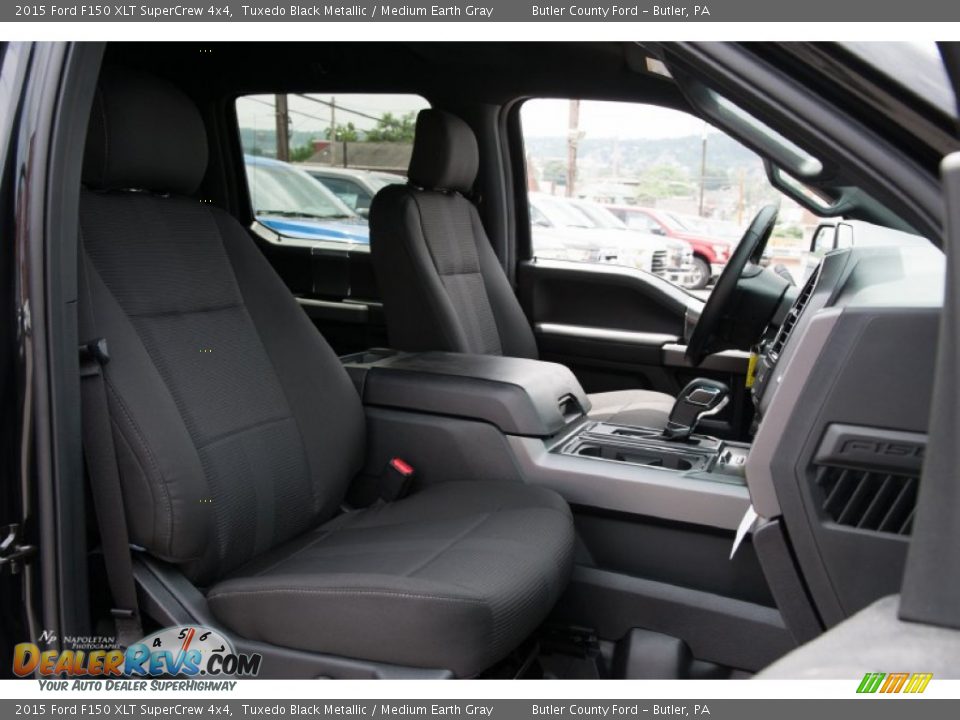 2015 Ford F150 XLT SuperCrew 4x4 Tuxedo Black Metallic / Medium Earth Gray Photo #6