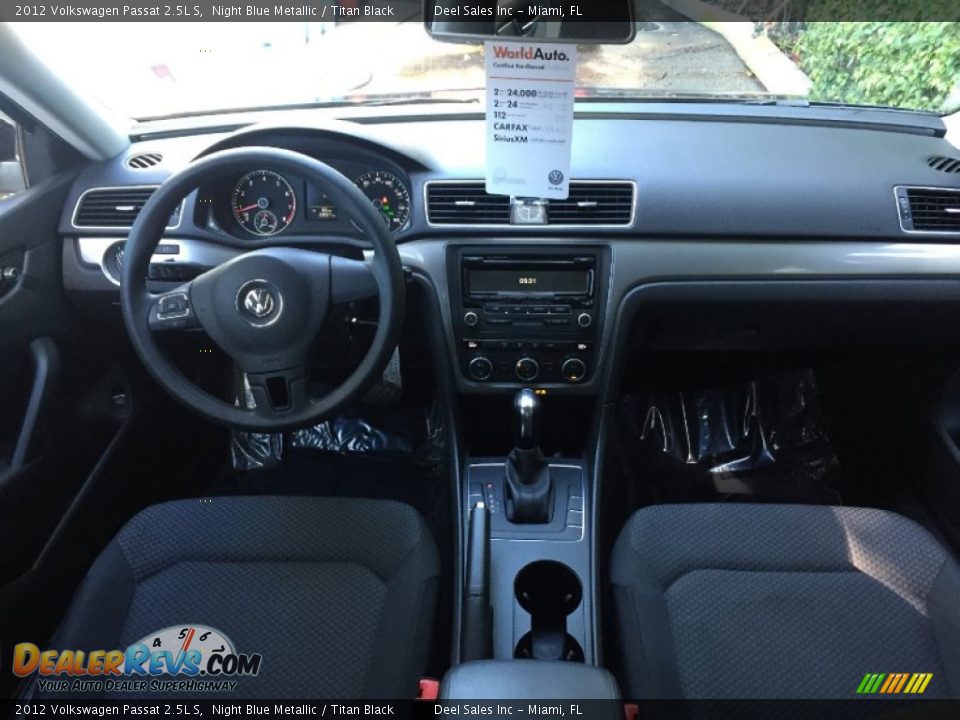 2012 Volkswagen Passat 2.5L S Night Blue Metallic / Titan Black Photo #12