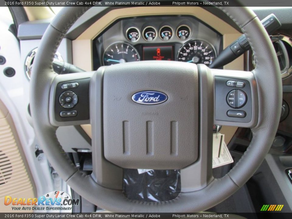 2016 Ford F350 Super Duty Lariat Crew Cab 4x4 DRW Steering Wheel Photo #32
