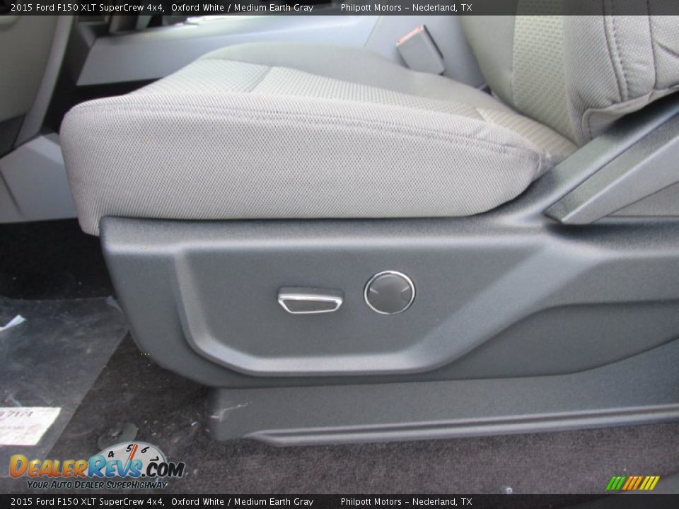 2015 Ford F150 XLT SuperCrew 4x4 Oxford White / Medium Earth Gray Photo #24
