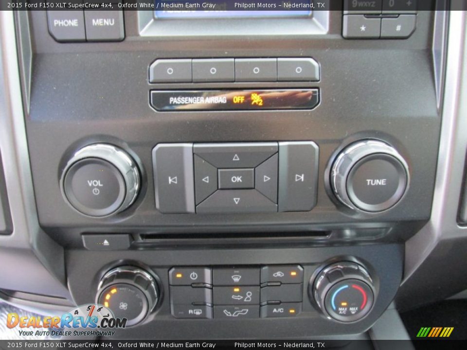 2015 Ford F150 XLT SuperCrew 4x4 Oxford White / Medium Earth Gray Photo #28
