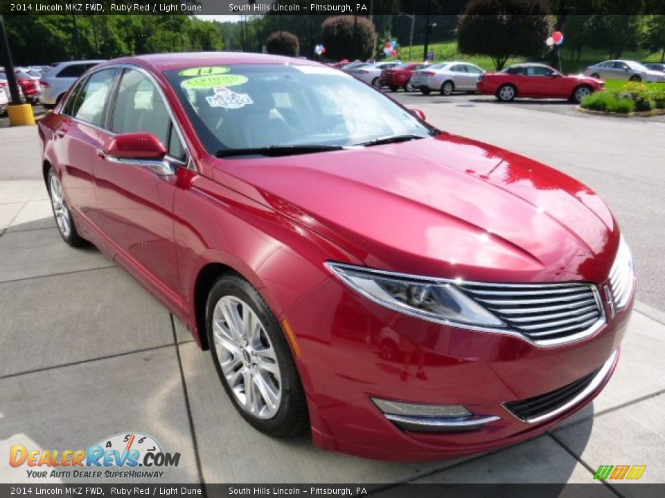 2014 Lincoln MKZ FWD Ruby Red / Light Dune Photo #7