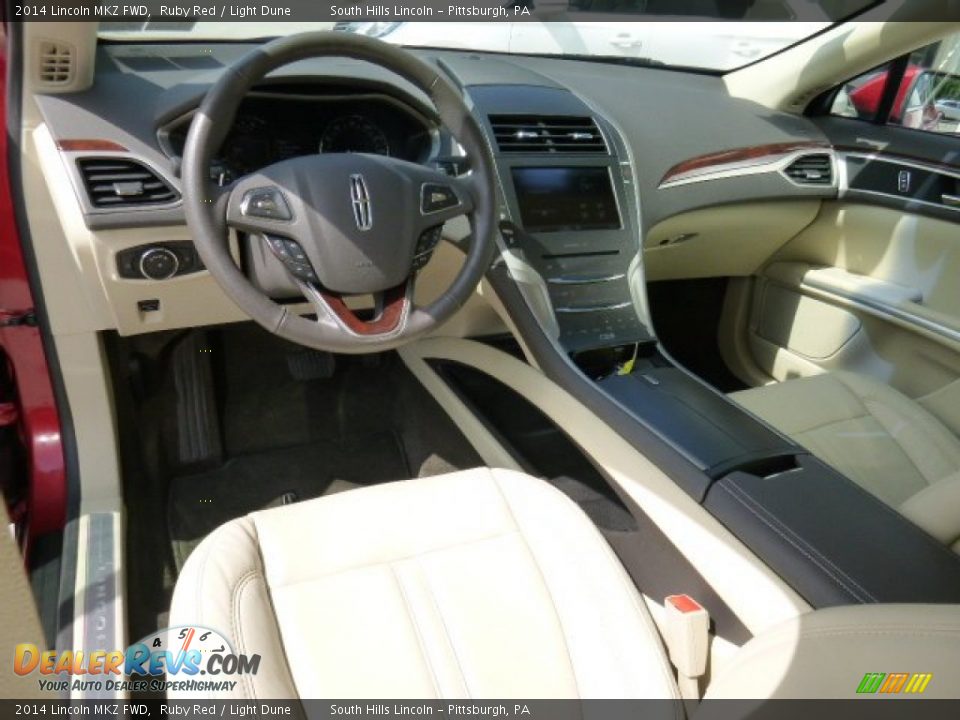 2014 Lincoln MKZ FWD Ruby Red / Light Dune Photo #17