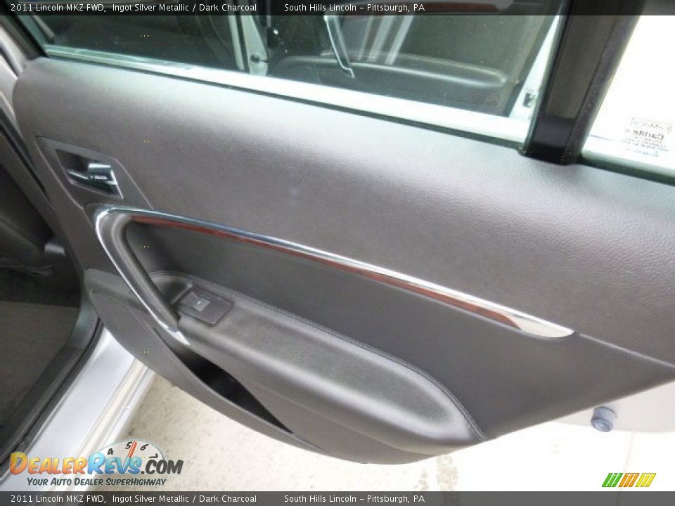 2011 Lincoln MKZ FWD Ingot Silver Metallic / Dark Charcoal Photo #15