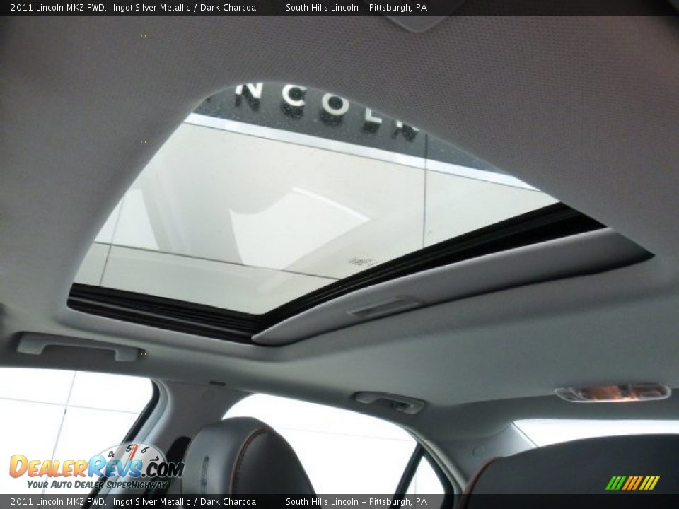 2011 Lincoln MKZ FWD Ingot Silver Metallic / Dark Charcoal Photo #22