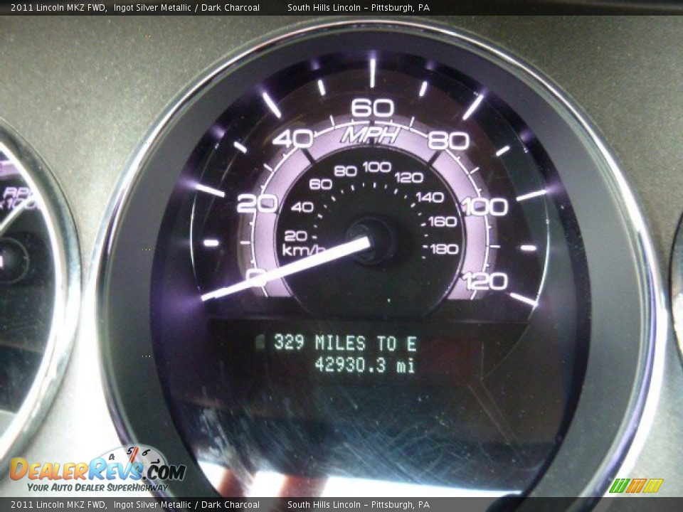 2011 Lincoln MKZ FWD Ingot Silver Metallic / Dark Charcoal Photo #25