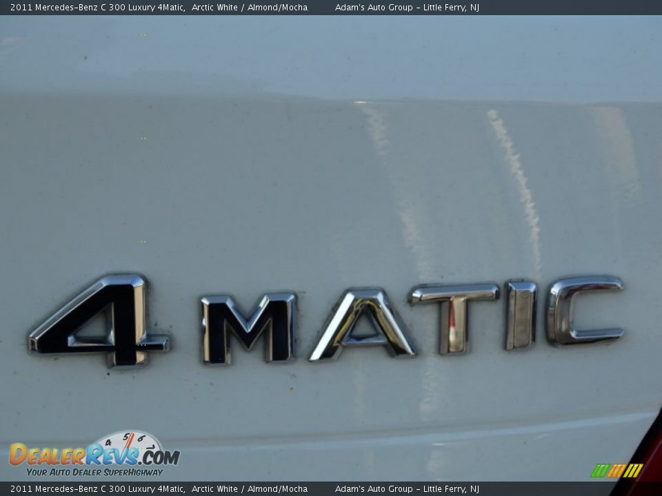 2011 Mercedes-Benz C 300 Luxury 4Matic Arctic White / Almond/Mocha Photo #24