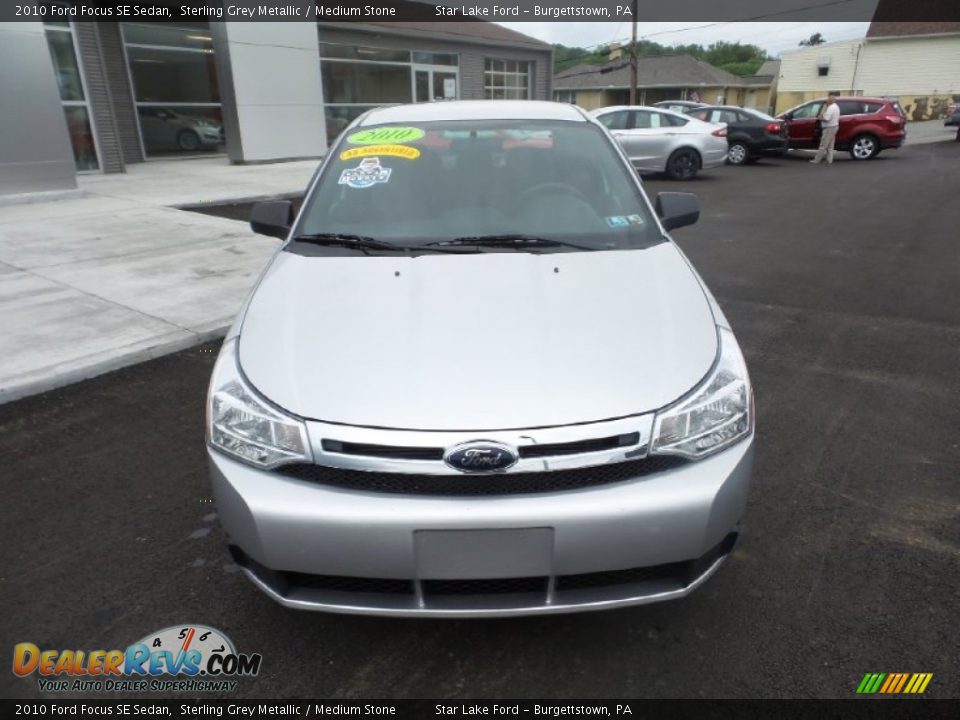 2010 Ford Focus SE Sedan Sterling Grey Metallic / Medium Stone Photo #9