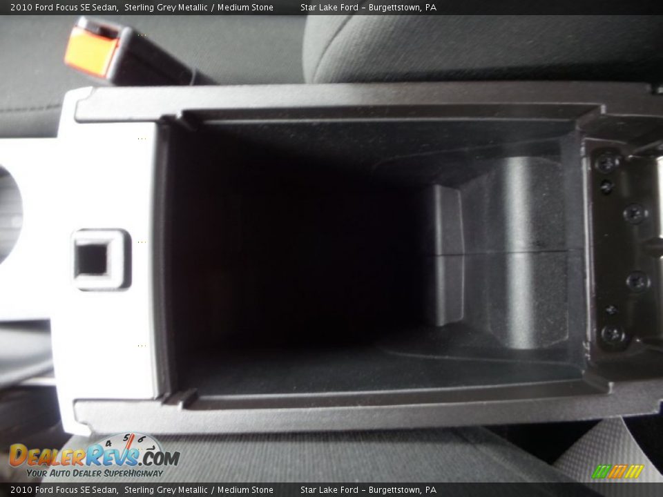 2010 Ford Focus SE Sedan Sterling Grey Metallic / Medium Stone Photo #17