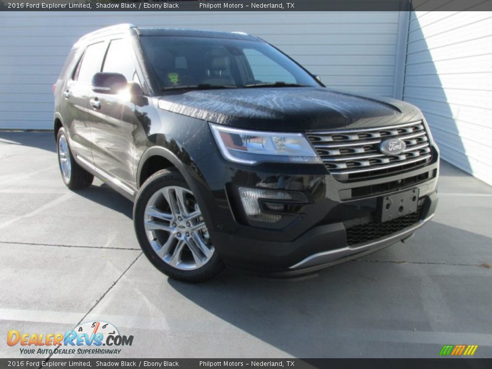 Front 3/4 View of 2016 Ford Explorer Limited Photo #1