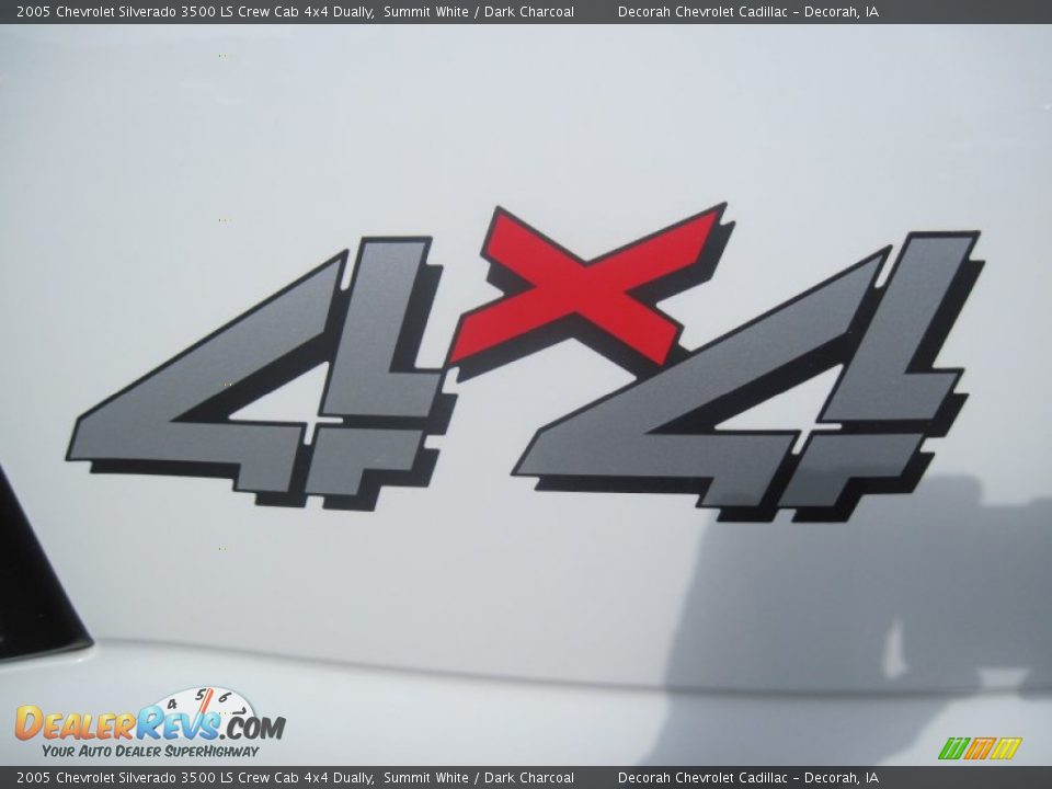 2005 Chevrolet Silverado 3500 LS Crew Cab 4x4 Dually Summit White / Dark Charcoal Photo #12