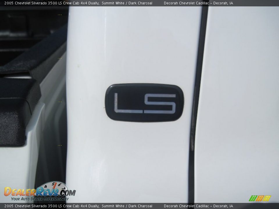 2005 Chevrolet Silverado 3500 LS Crew Cab 4x4 Dually Summit White / Dark Charcoal Photo #13