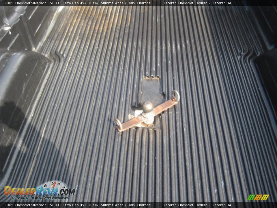 2005 Chevrolet Silverado 3500 LS Crew Cab 4x4 Dually Summit White / Dark Charcoal Photo #18