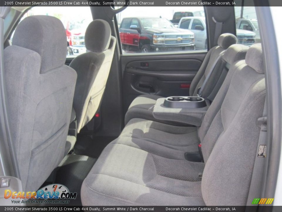 2005 Chevrolet Silverado 3500 LS Crew Cab 4x4 Dually Summit White / Dark Charcoal Photo #29