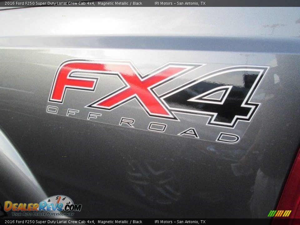 2016 Ford F250 Super Duty Lariat Crew Cab 4x4 Magnetic Metallic / Black Photo #18