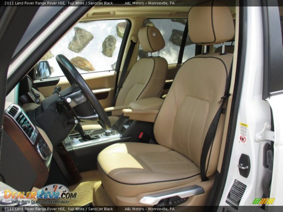 Sand/Jet Black Interior - 2011 Land Rover Range Rover HSE Photo #12