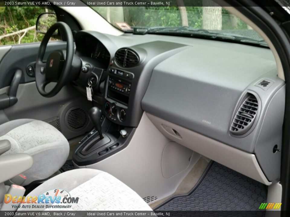 2003 Saturn VUE V6 AWD Black / Gray Photo #9