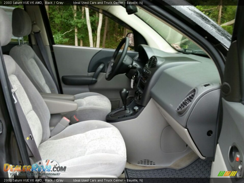 2003 Saturn VUE V6 AWD Black / Gray Photo #10