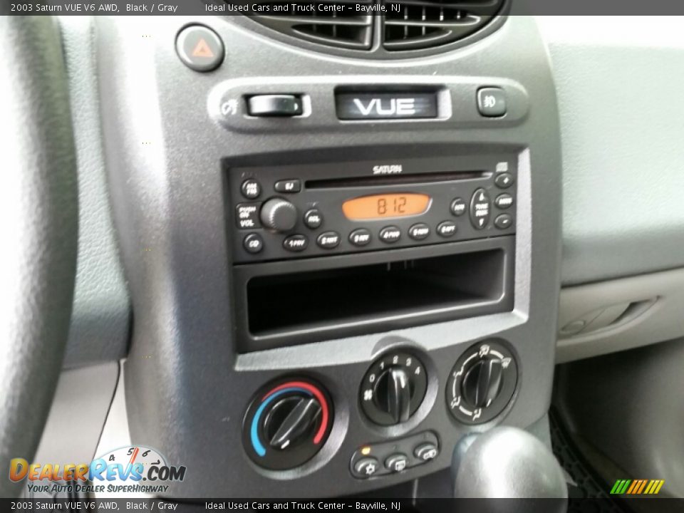 2003 Saturn VUE V6 AWD Black / Gray Photo #14