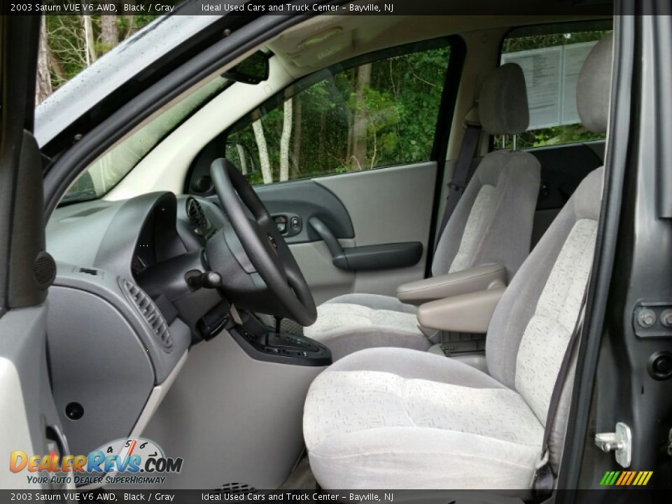 2003 Saturn VUE V6 AWD Black / Gray Photo #19