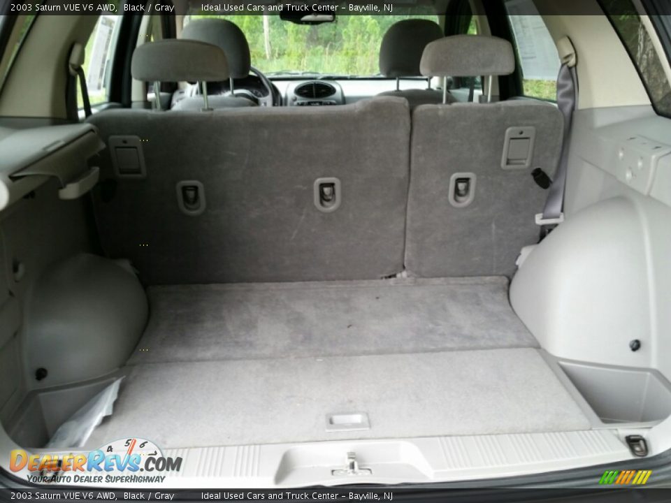 2003 Saturn VUE V6 AWD Black / Gray Photo #24