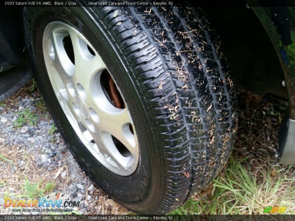 2003 Saturn VUE V6 AWD Black / Gray Photo #26