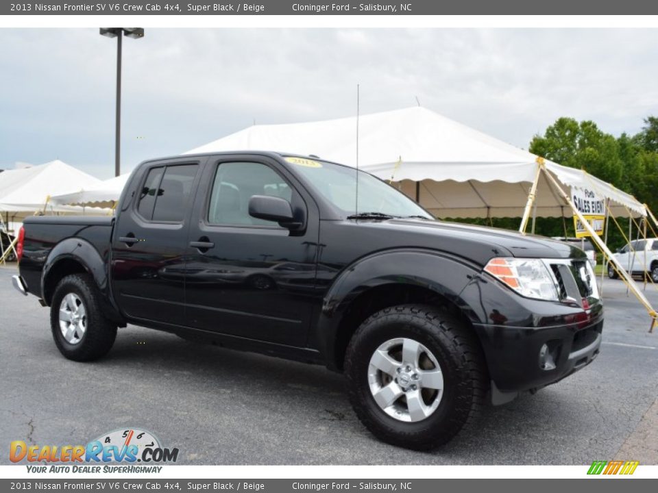 2013 Nissan Frontier SV V6 Crew Cab 4x4 Super Black / Beige Photo #1