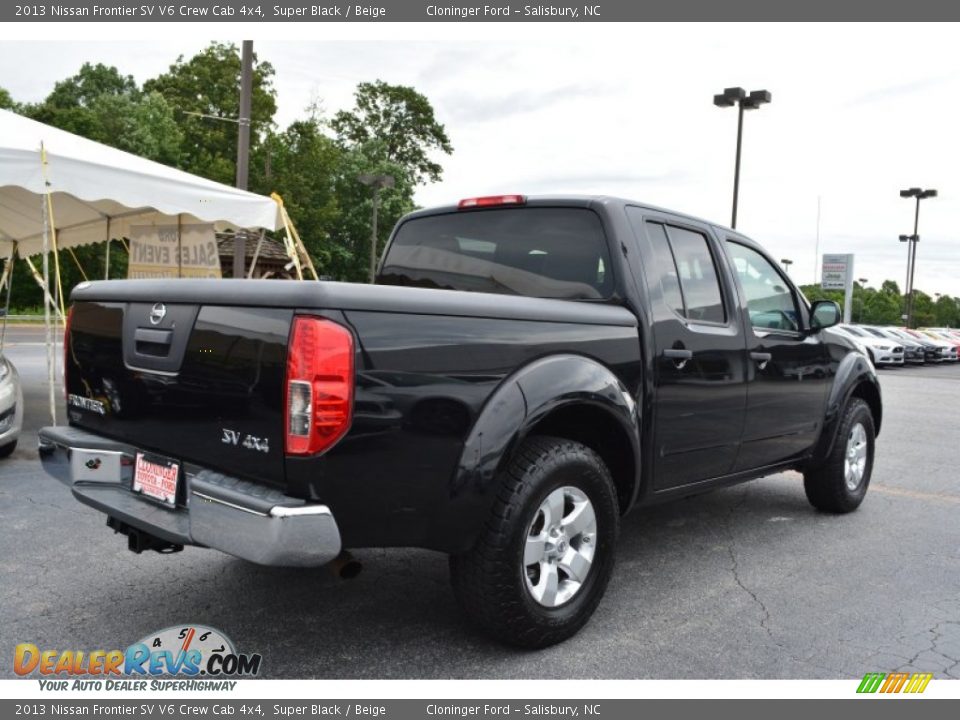 2013 Nissan Frontier SV V6 Crew Cab 4x4 Super Black / Beige Photo #3